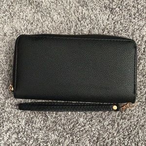 Full Zip up style wallet wristlet with handle